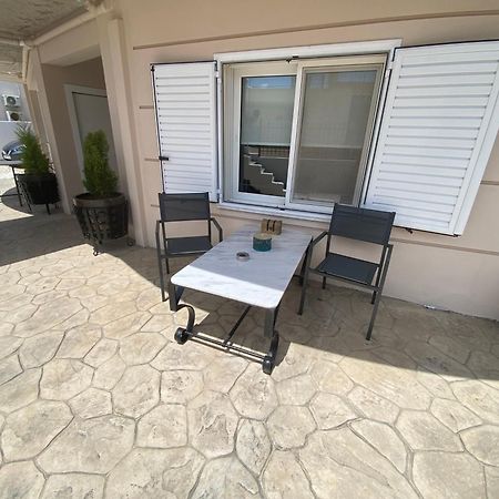 Lmj Apartments 아르테미다 외부 사진